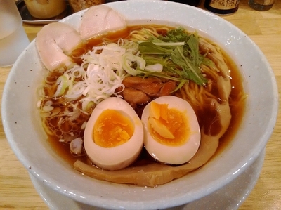 「味玉鶏醤油らーめん」@らーめん 一鉄の写真