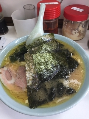 「ラーメン中盛」@笑苑の写真