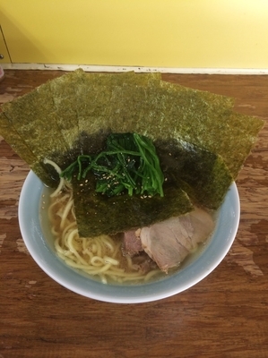 「ラーメン＋ほうれん草＋海苔」@まこと家の写真
