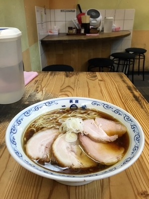 「熟成中華そば」@二葉 上荻店の写真