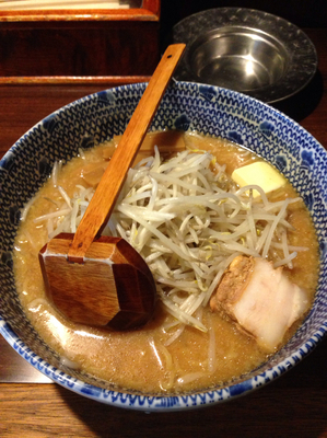 「味噌バター大盛り 800円」@やまかわの写真