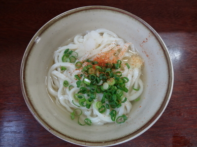 「かけ（小）」@なかむらうどんの写真