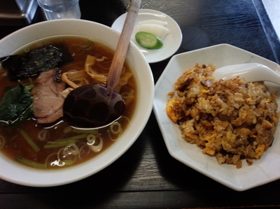 「Aセット（ラーメン、半チャーハン）930円」@支那そば 亀やの写真