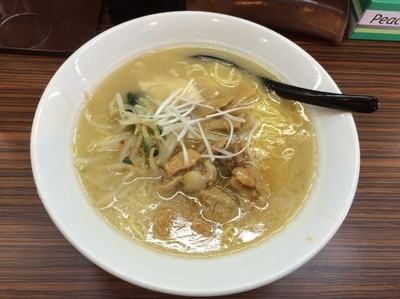 「塩もつそば」@もつの屋の写真