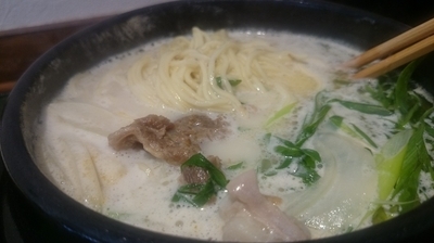 「元祖ホルモンラーメン：白」@白寿の写真