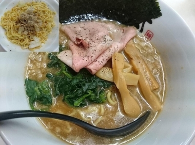 「オープン記念ラーメン￥500＋麺替玉￥150＝￥650」@芳醇煮干 麺屋 樹の写真