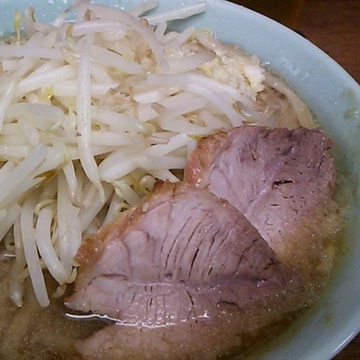 「ラーメン（並）・ニンニク」@ラーメン二郎 池袋東口店の写真