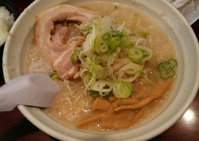 「しょうゆらーめん＋半ライス　680＋100円」@こってりらーめん なりたけ TOKYOの写真