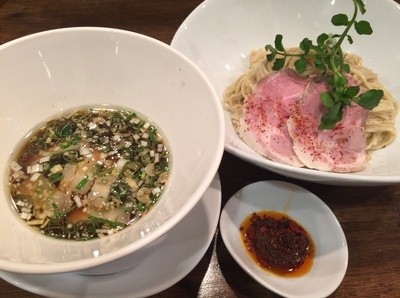 「醤油つけ麺 800円 & 麻辣玉 50円」@創作麺工房 鳴龍の写真