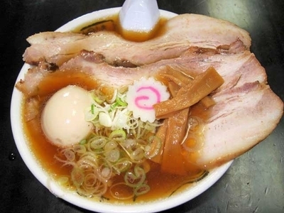 「醤油かけラーメン550円＋チャーシュー3本乗せ450円他」@食堂 はせ川の写真