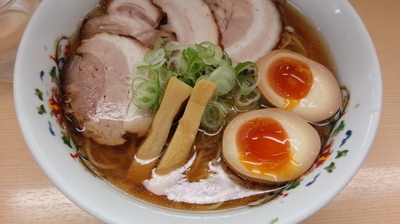 「特製煮干しラーメン」@煮干鰮らーめん 圓の写真