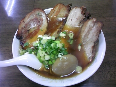 「あぶり焼チャーシューメン ＋ 味玉（ラーパス）」@陽気軒の写真