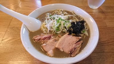 「濃厚煮干しそば」@中村屋総本山の写真