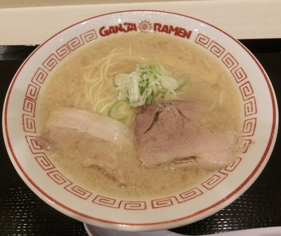「ラーメン」@GANJA RAMEN トレッサ横浜店の写真
