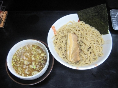 「「つけ麺大盛（麺400g ）」800円」@中華そば 旋の写真