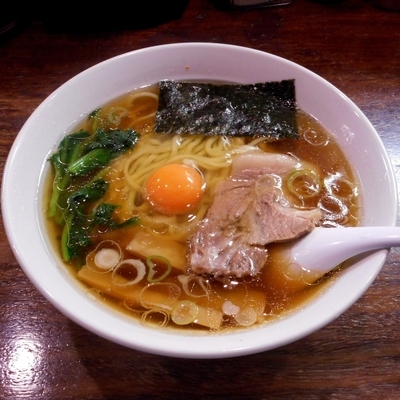 「らぁめん（小 520円）＋生玉子（50円）」@らあめん大安の写真