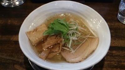「塩らぁ麺_700円」@<真>卓朗商店の写真