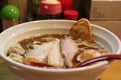 「鶏そば海老風味（特製トッピング）」@はりけんラーメン 南店の写真