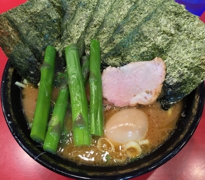「ラーメン＋味玉＋海苔＋アスパラ（￥660＋￥50￥40￥50」@家系総本山 ラーメン吉村家の写真