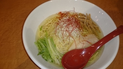 「香彩鶏ダシ塩ラーメン」@麺屋 翔 西新宿本店の写真