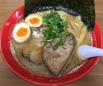 「熱血中華そば・並＋味玉（￥730＋￥100）」@熱血らーめん in Yokohamaの写真