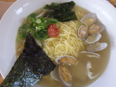 「あさりらーめん(630円)焼飯セット(+300円)」@瀬戸内ラーメン大島 防府店の写真