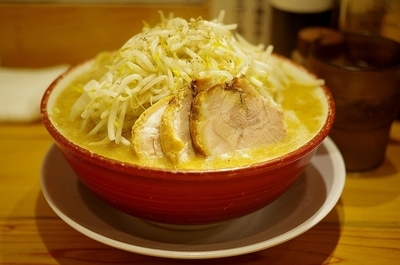 「ラーメン(セルフニンニク)750円」@らーめん バリ男 日本橋店の写真