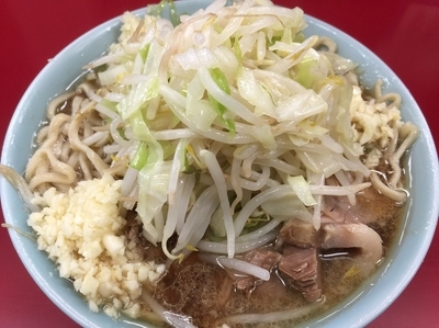 「小ラーメン＋ニンニク」@ラーメン二郎 中山駅前店の写真