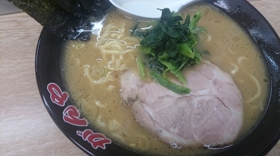「ラーメン中盛(油少なめ)」@がん家の写真