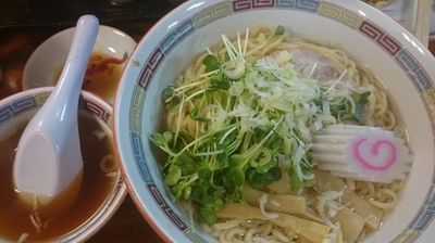 「油そば中盛」@宝華らぁめんの写真