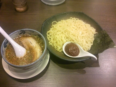 「特製濃厚つけ麺・大盛　+　唐辛子みそ」@旭川味噌ラーメン ばんから 武石IC店の写真