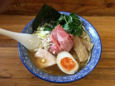 「煮干しそば（白）」@中華そば よしかわの写真