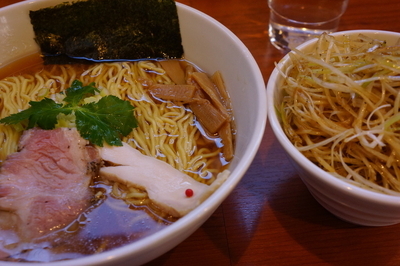 「醤油ラーメン ＋ネギ」@中華そば 七麺鳥の写真
