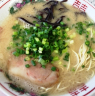 「豚骨ラーメン（ハリガネ）」@ラーメン池田の写真