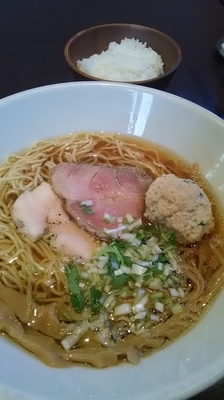 「【SR7】タマシャモと青森シャモロックの軍鶏そば＋半ライス」@中華そば 輝羅の写真