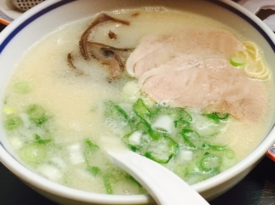 「ミニ築炉釜出しとんこつラーメン¥570」@名島亭 新横浜ラーメン博物館店の写真