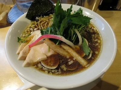 「蛤SOBA ９５０円」@むぎとオリーブ マーチエキュート神田万世橋店の写真