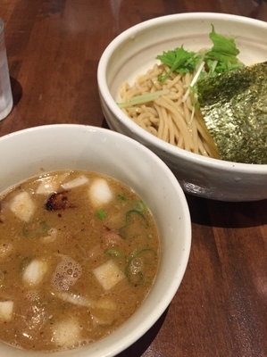 「濃い出汁つけそば、大盛り」@日本橋 製麺庵 なな蓮の写真