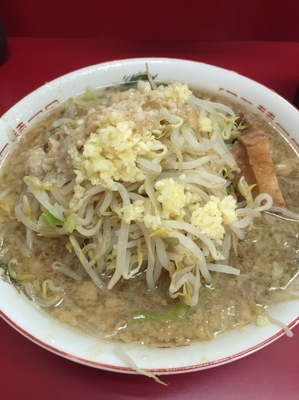 「小ラーメン、ヤサイ、ニンニク、アブラ」@ラーメン二郎 京急川崎店の写真