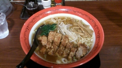 「排骨拉麵_850円」@万世麺店 新宿西口店の写真