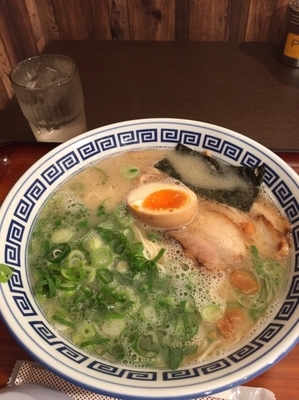 「屋台仕込みラーメンスペシャル（950円）」@清陽軒 本店の写真