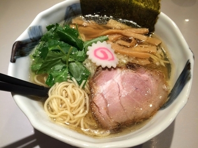 「中華蕎麦塩（820円）」@NOODLE BAR 櫻 -SAKURA-の写真