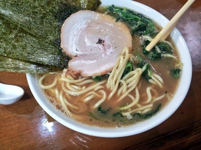 「豚骨(650)ほうれん草増し(50)大盛り(100)」@麺処 ぼくの麺の写真