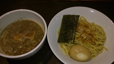 「煮干しつけ麺＋味たま」@麺処 遊 蕨店の写真