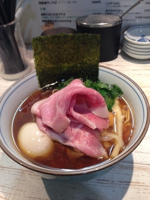 「特製中華そば950円」@中華そば 四つ葉の写真