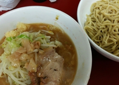 「少なめラーメン＋つけめん　ニンニクアブラ　680＋150円」@ラーメン二郎 相模大野店の写真
