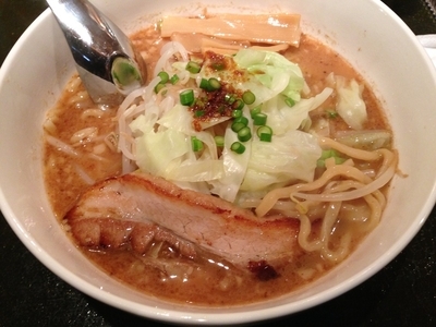 「とんこつしょうゆラーメン」@ダイニングBAR 宙の写真