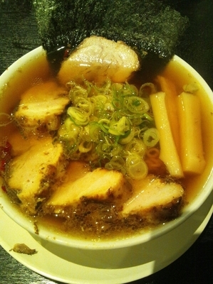 「ピリ辛チャーシューそば」@中華そば 新谷の写真