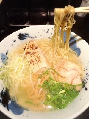 「鶏そば¥730」@自家製麺 鶏そば 三歩一の写真