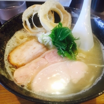 「塩煮干オイル」@らーめん専門 和海の写真